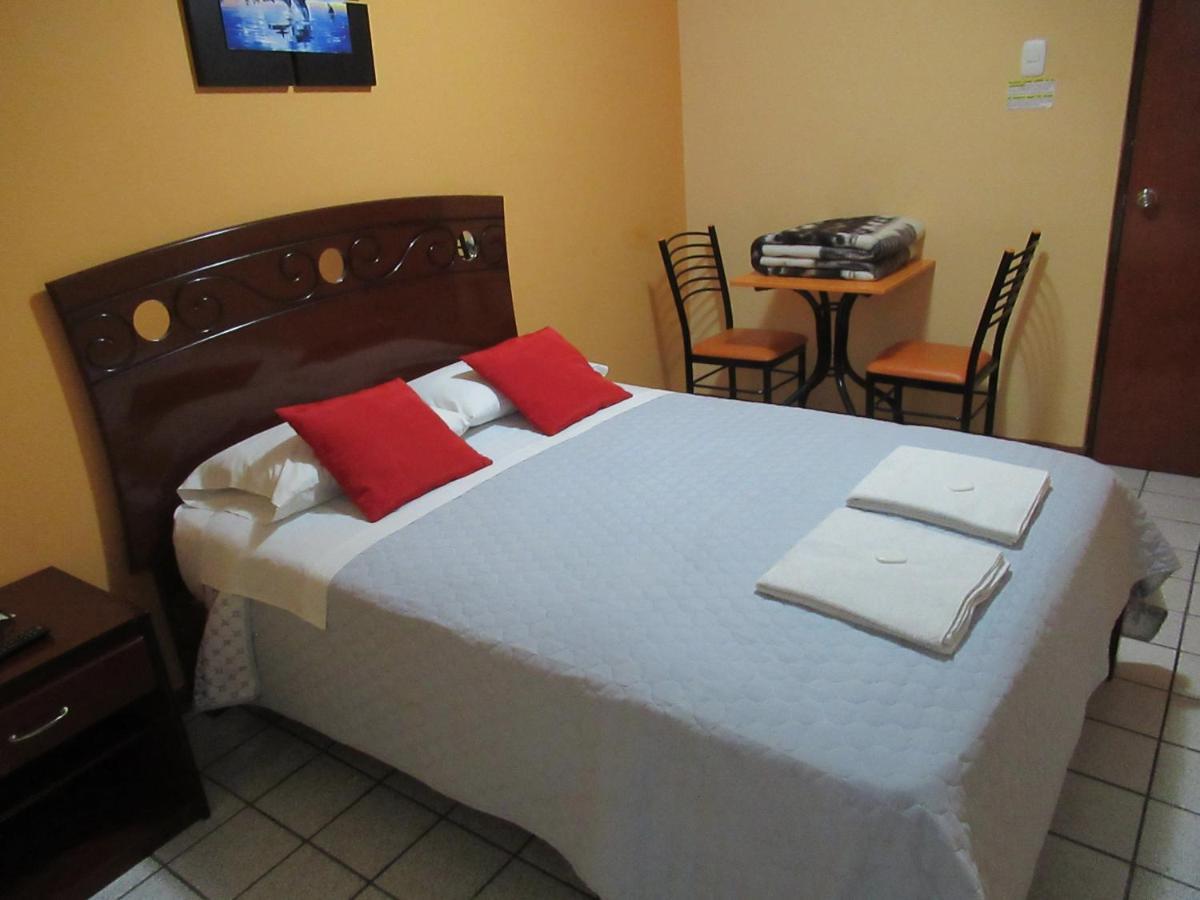 Kurmi Hostel Lima Airport Экстерьер фото