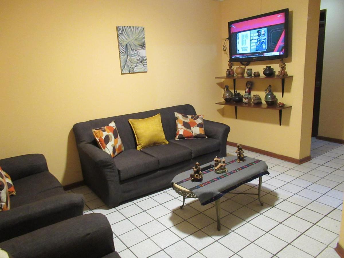Kurmi Hostel Lima Airport Экстерьер фото