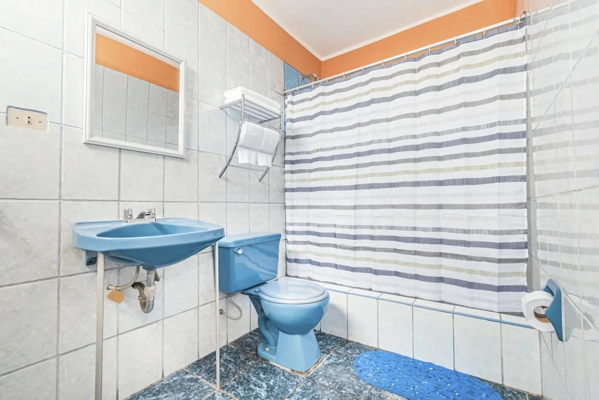 Kurmi Hostel Lima Airport Экстерьер фото
